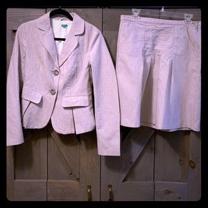 Size 6/8 light gray United Colors of Benetton suit